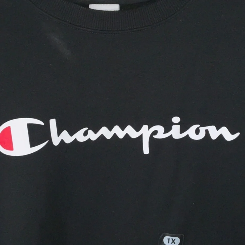 Champion Men's Black Crewneck Sweater